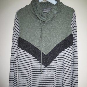 Staccato Striped Top with Hoodie Size M